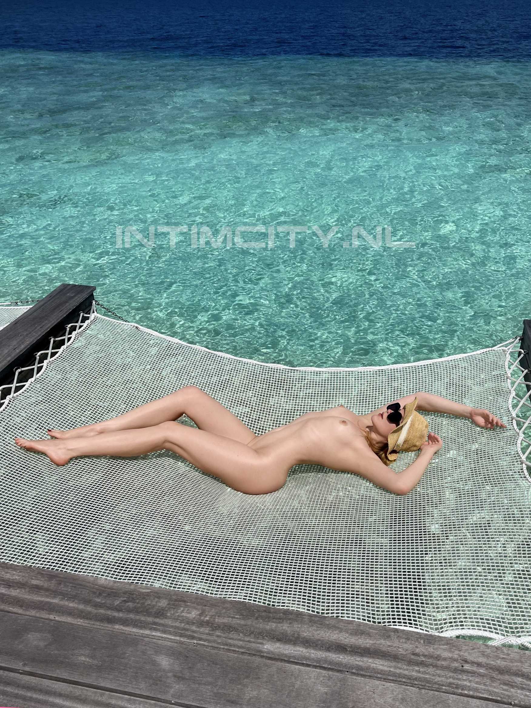 Ангелина Робигуд, All Inclusive, фото №7 